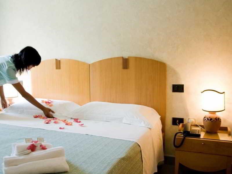 Grand Hotel Mediterraneo Santa Cesarea Terme Exterior photo
